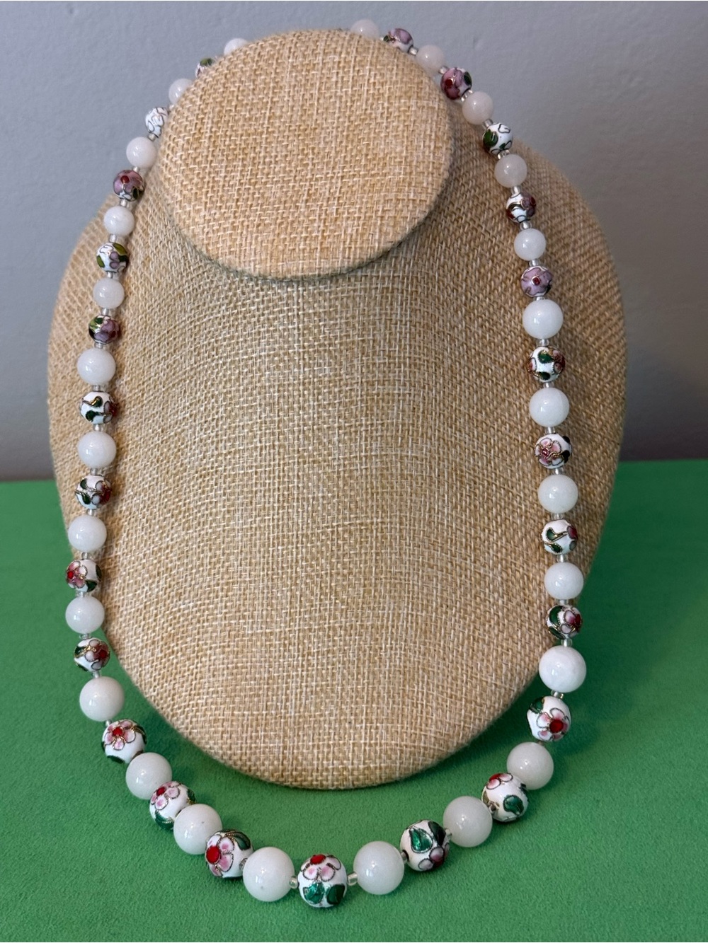 White Jadeite Cloisonné Floral Necklace - Elegant Women's Jewelry